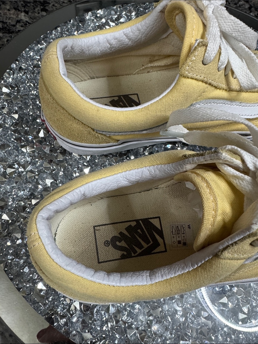 Vans Yellow Low-Top Canvas and suede Sneakers White Stripe logo EUC 7.5 - Picture 3 of 13